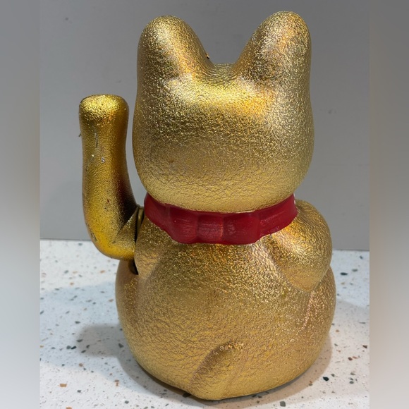 Golden Lucky Cat Figurine - Picture 4 of 9